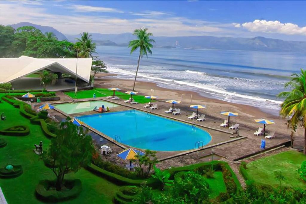 Grand Inna Samudra Beach
